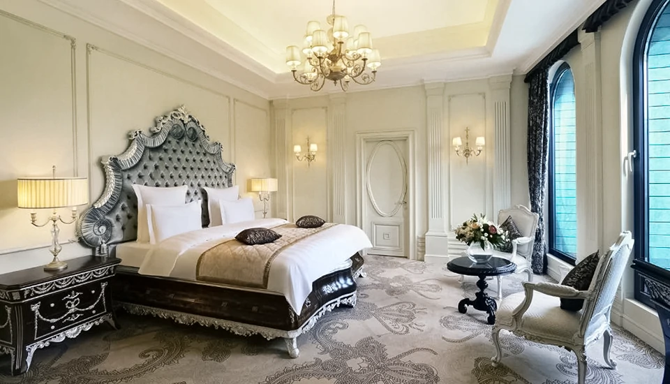 هتل آمباسادوری تفلیس